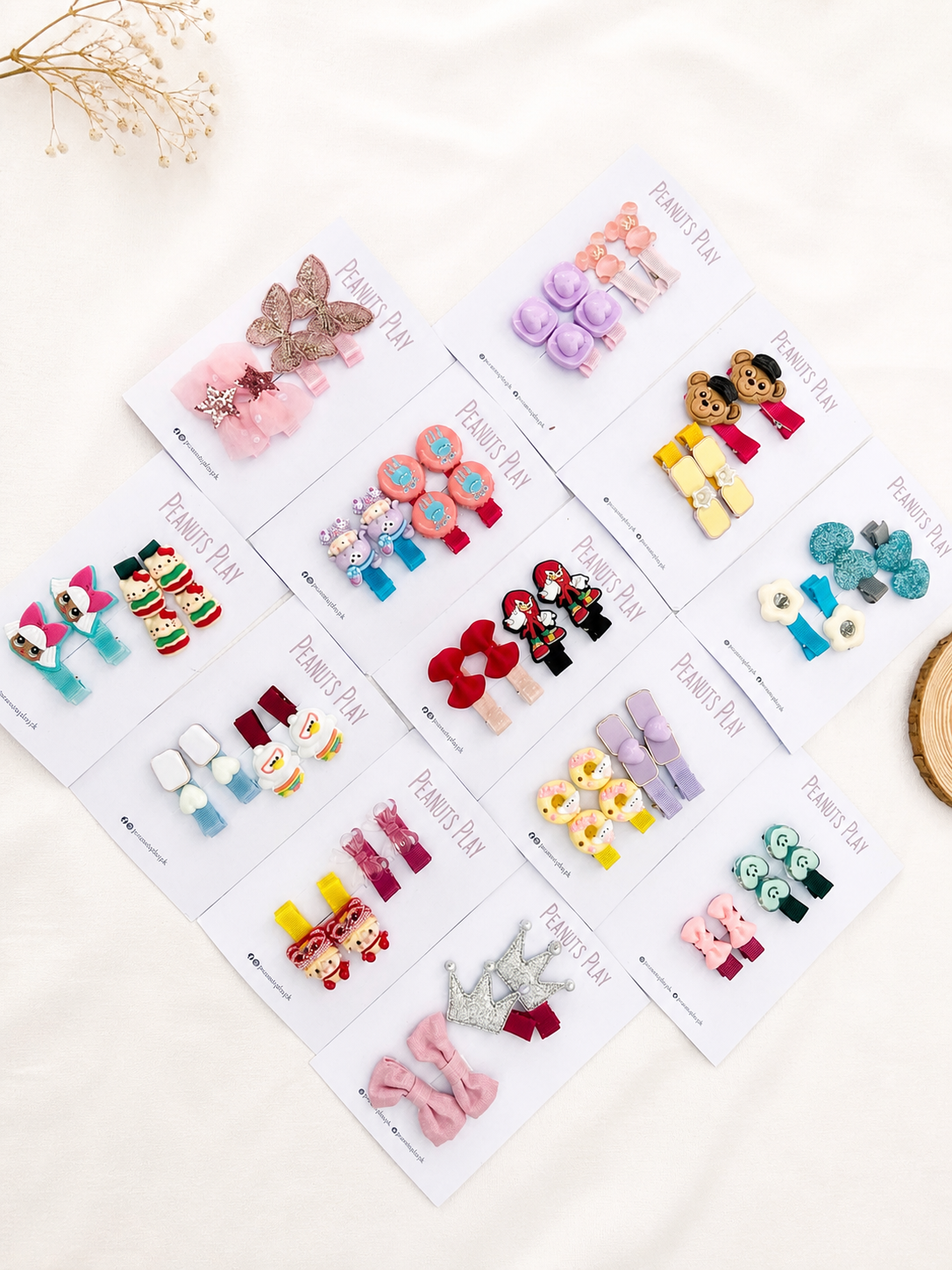 C7B2860A-038B-4B9A-B242-429D6F42A0D7 Character Hair Pins - Image 1