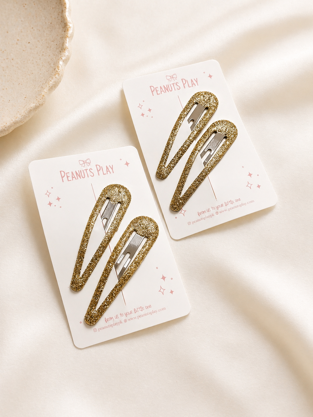 089232CF-465A-4A84-932D-5EB5A8157D85 Jumbo Gold Dust Clips - Image 1