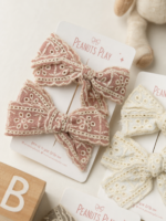 Heirloom Lace Bows - Image 4