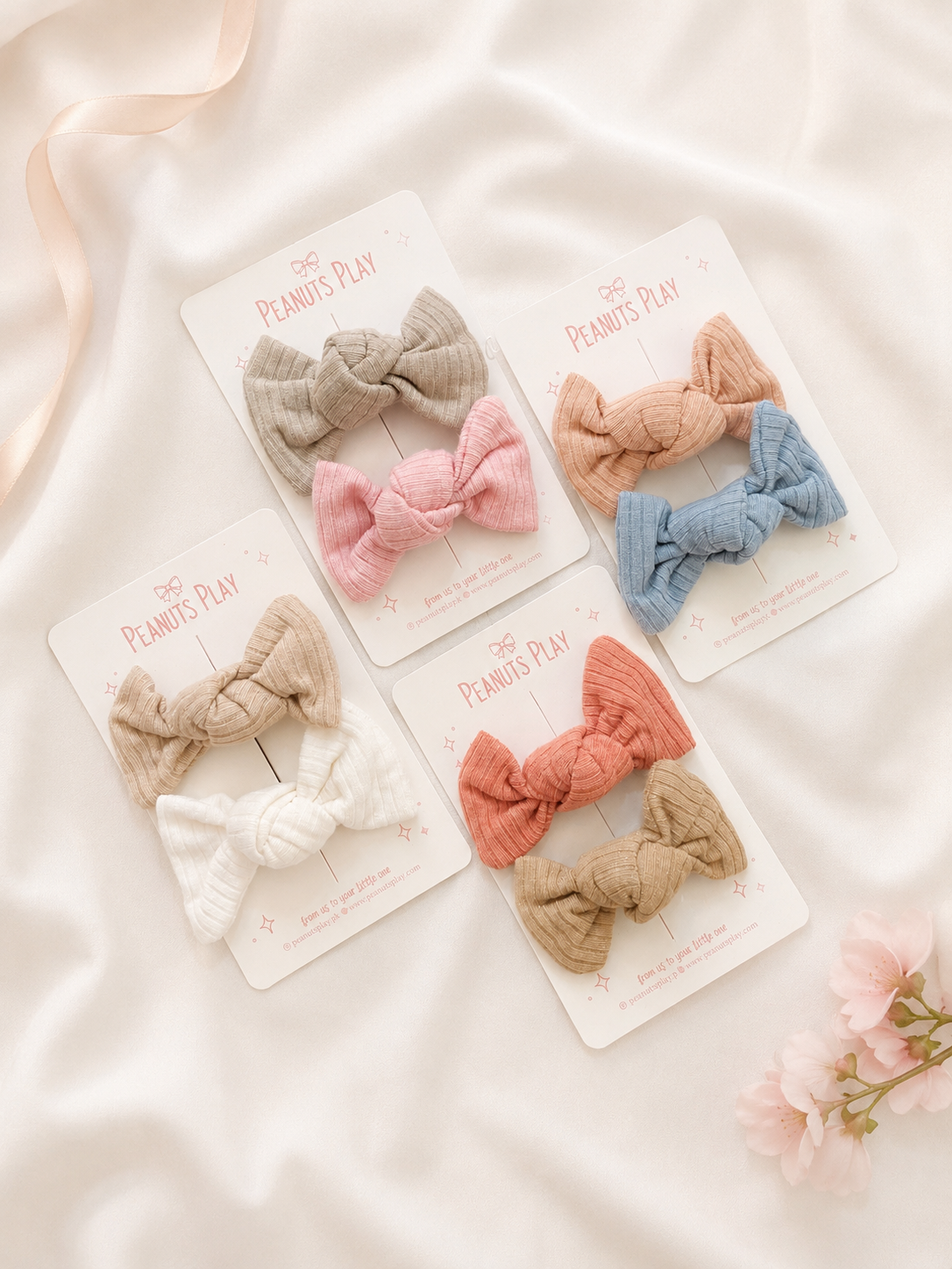 20 (1) Ribbed Knot Bow Clip - Image 1