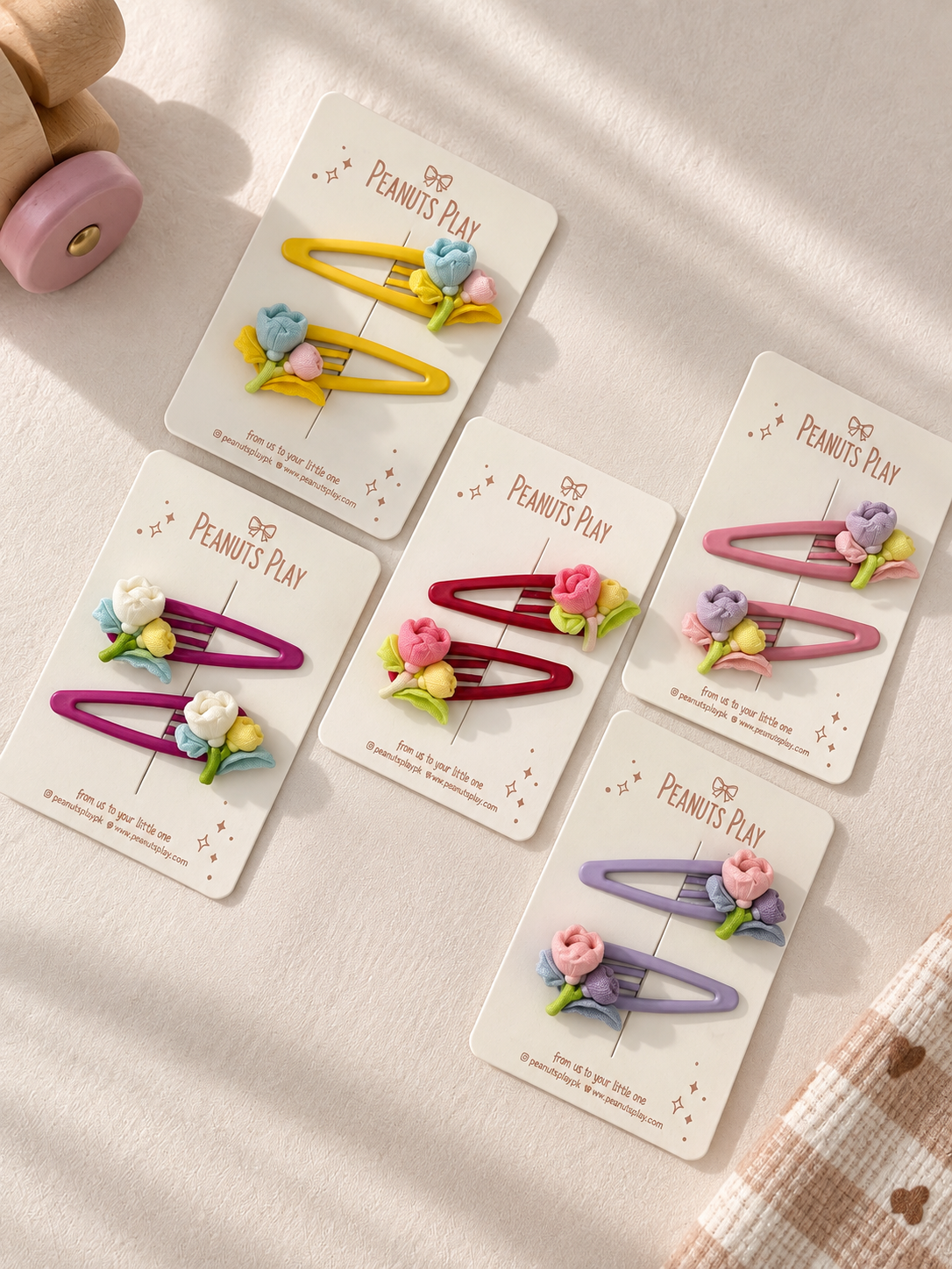 39 (1) Tulip Snap Clips - Image 1